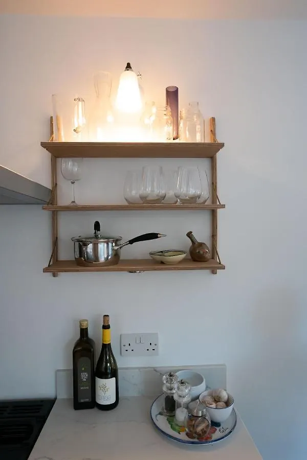 Holiday home Veeve - East London Escape Villa