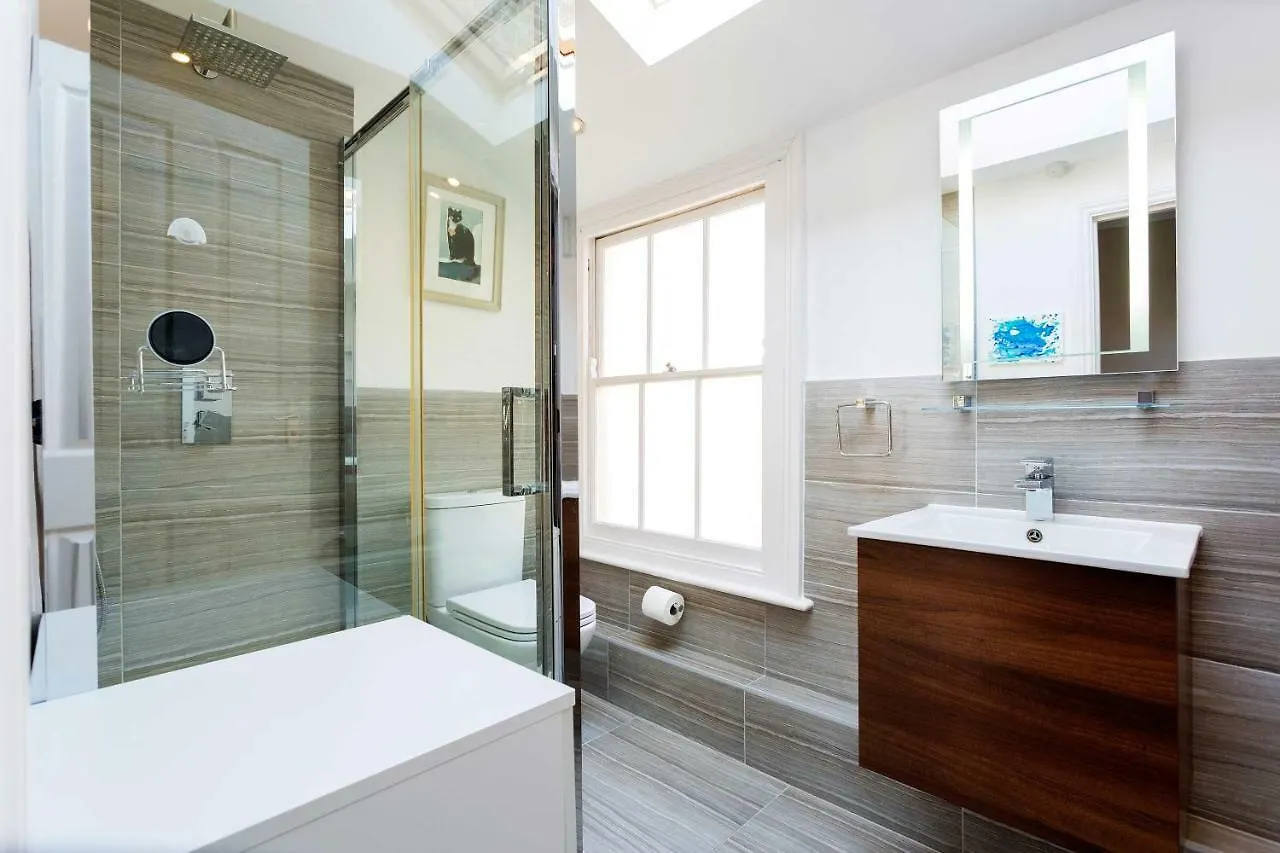 Veeve - East London Escape Villa
